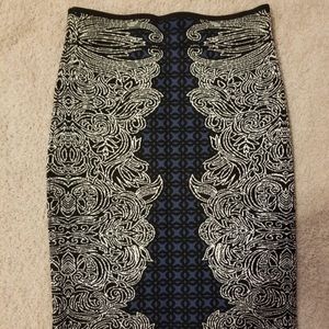 BCBG bodycon print skirt (size xs)
